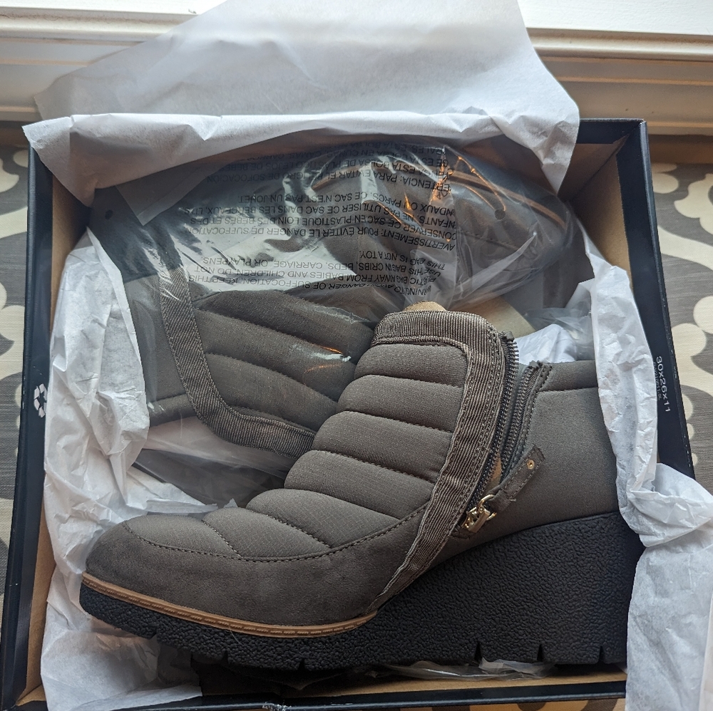 Dr Scholl's Boulevard Boots, grey women's size 10M